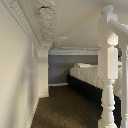 F5- Mezzanine Studio Fits 3 Near Paddington 伦敦 外观 照片